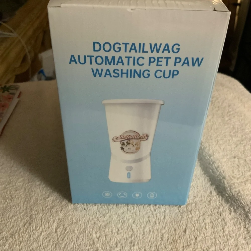 Dog tail wag Automatic Pet Paw Washing Cup